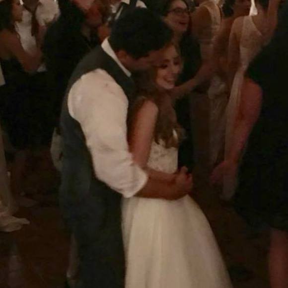 Meet your Posher, Lauren - Picture 1 of 1